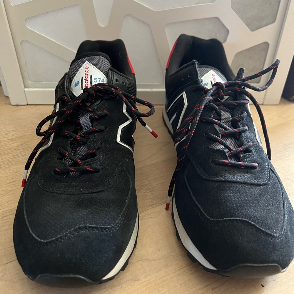 New Balance Black and Red Sneakers Athletic Style